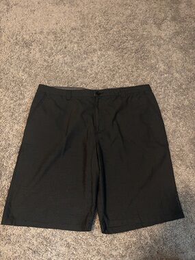 O'Neill Men's Black Flat-Front Performance Shorts